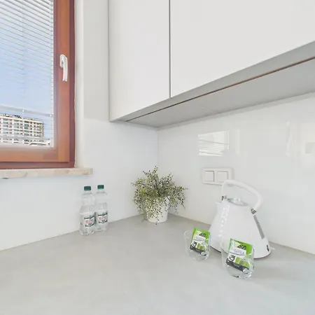Kasprzaka 29 With Balcony By Solarento Appartement Warschau